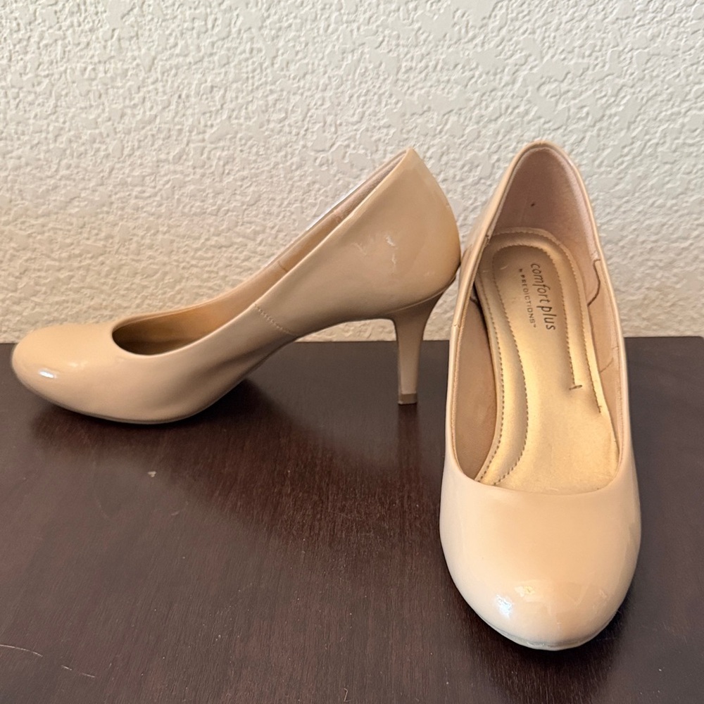 Women’s Nude Patent Pumps 3” Heels
